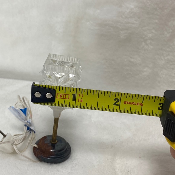 Dollhouse Miniature Table Lamp Clear Faceted Shade Brass Stem Rustic Base Wired - Picture 8 of 9